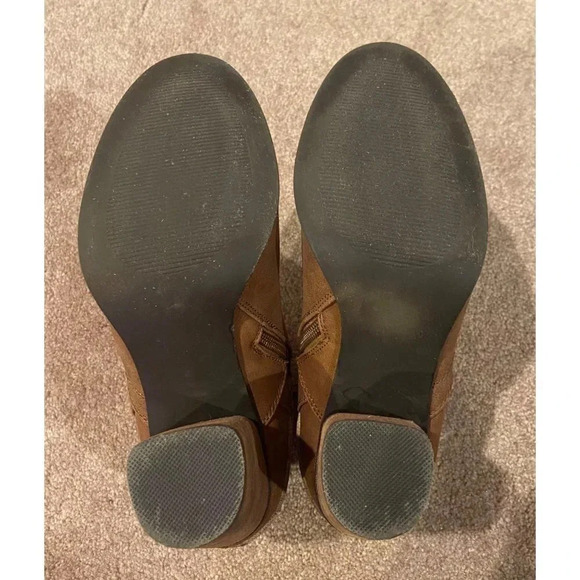 Madden Girl Darla Side Zip Brown Ankle Booties with block heel Size  7.5 - Picture 9 of 9
